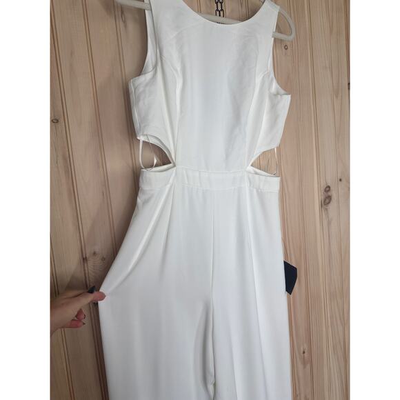 NWT Lulus Moments to Remember White Sleeveless Wide-Leg Cutout Jumpsuit Classy M - Picture 6 of 12